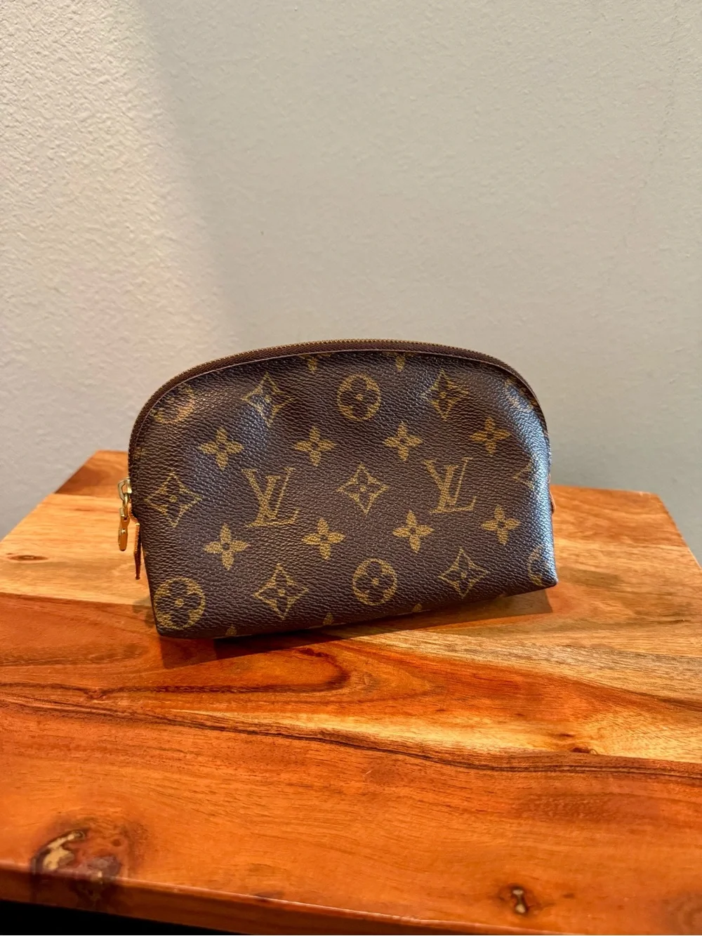 Louis Vuitton PM Cosmetic Pouch in Monogram canvas